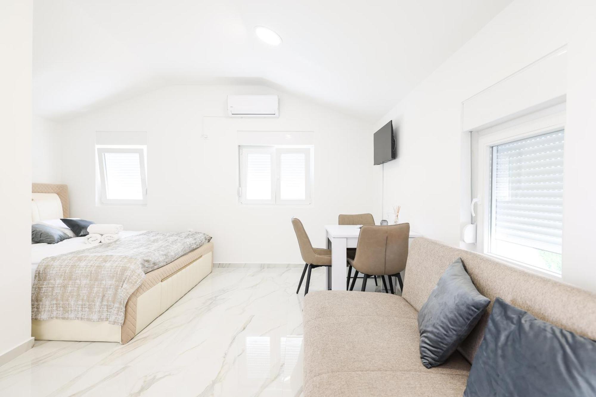 Premium Rooms Prince Zadar Bagian luar foto