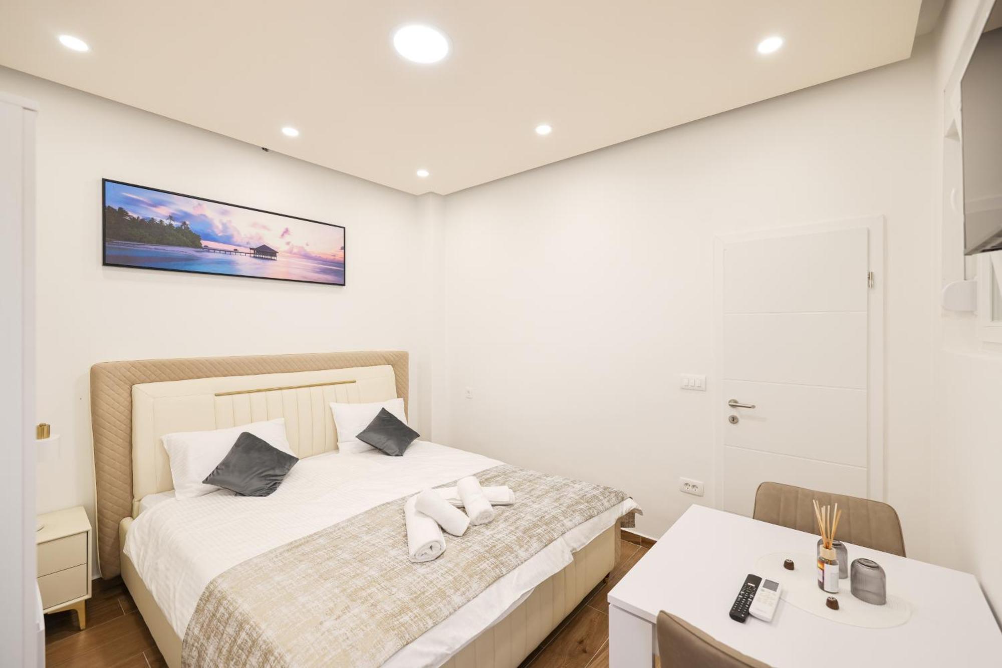 Premium Rooms Prince Zadar Bagian luar foto
