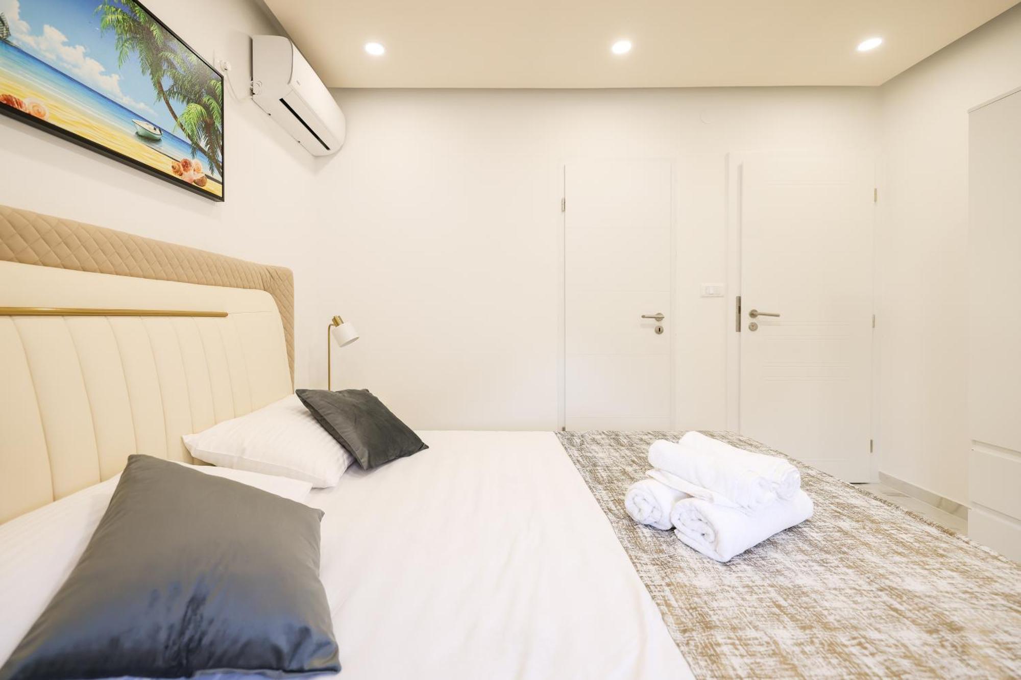 Premium Rooms Prince Zadar Bagian luar foto